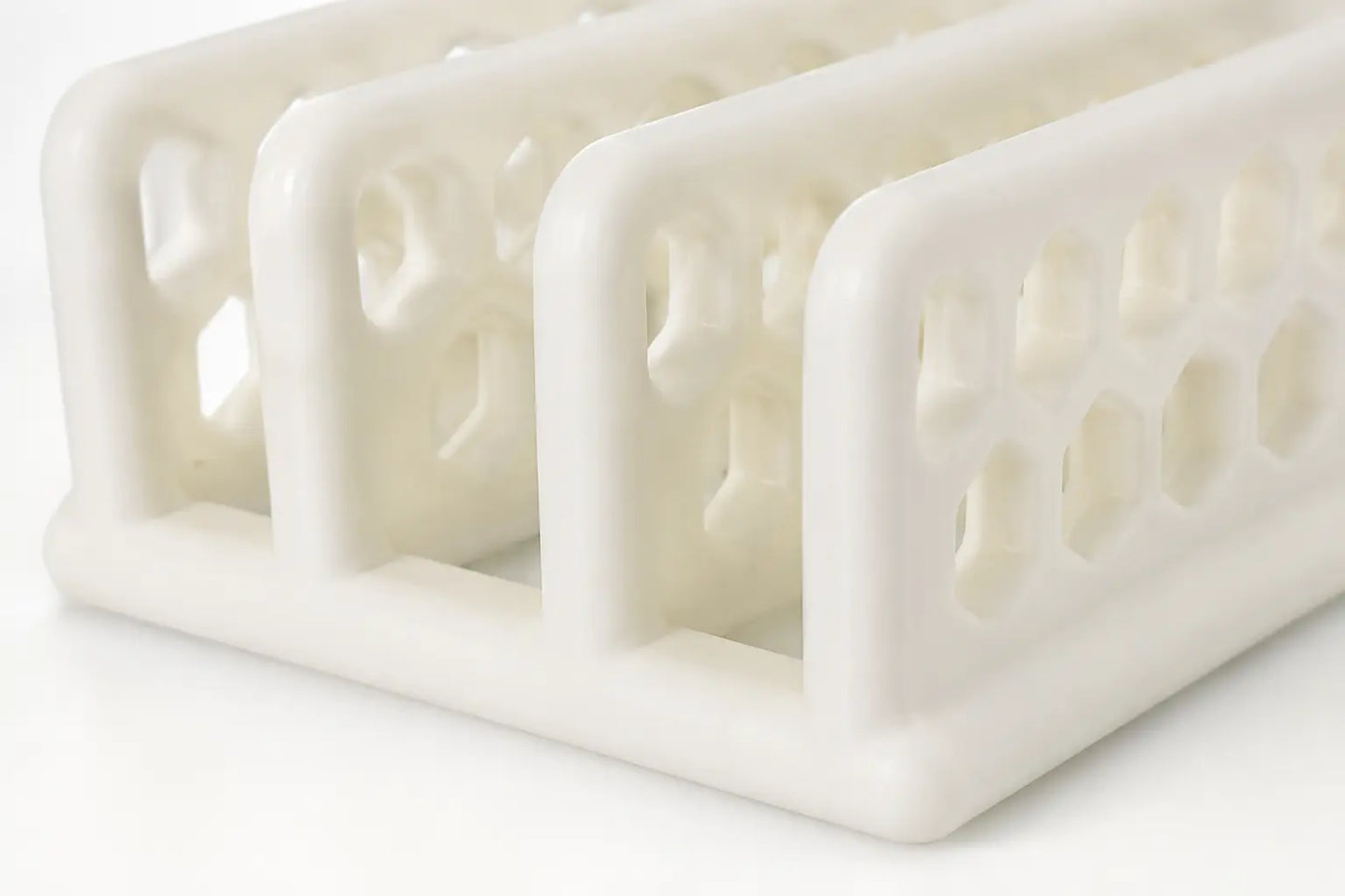 Vertical Laptop Dock - White Honeycomb Desk Dock Sancticraft