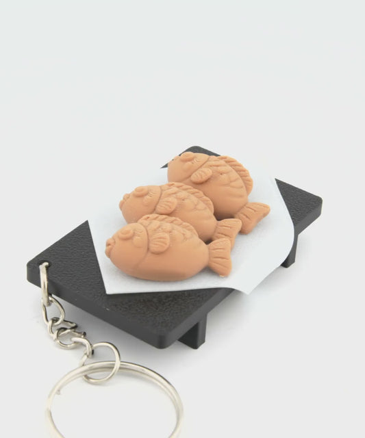 Taiyaki Cake Keychain – Unique Gift for Her or Mom | Kawaii Japanese Food Charm | Travel Accessory | Cute Anime Bag Decoration